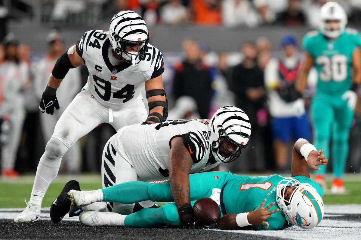 Tua Tagovailoa injury concussion Bengals Bills Miami Dolphins Thursday Night Football head neck