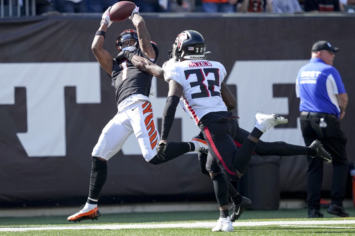 Cincinnati Bengals hip injury out Chase Titans WR Ja'Marr 