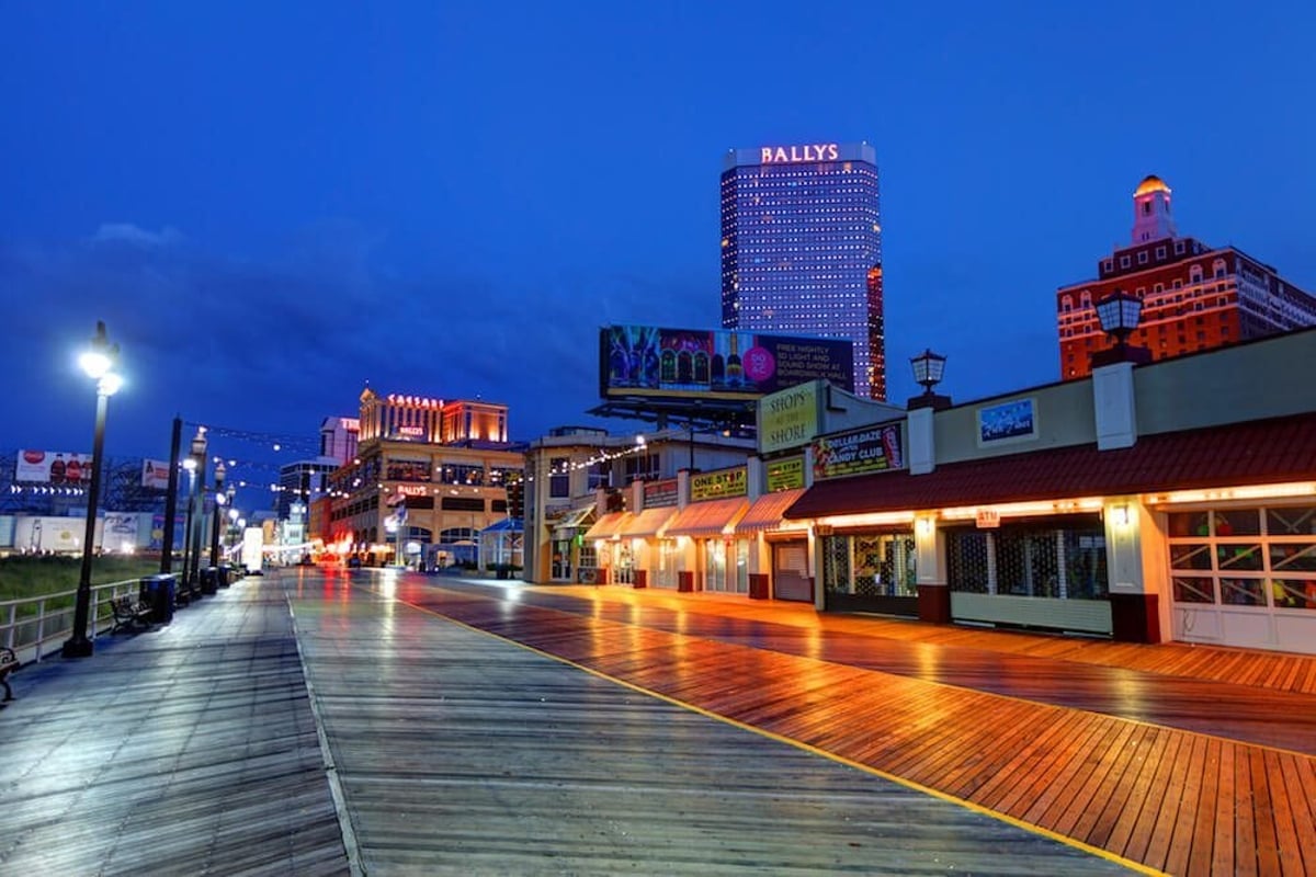 Atlantic City casinos gaming revenue GGR