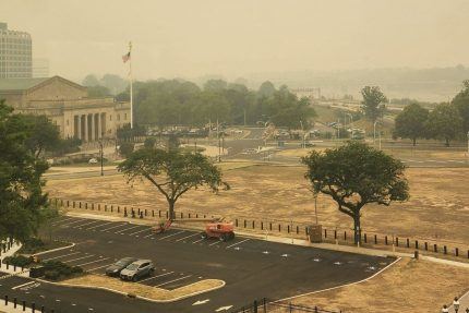 Casino Workers Against Smoking Highlight Parallel With Wildfires